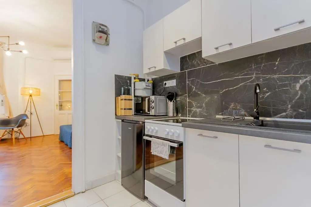 Ferienwohnung Bright-Nest Downtown Terrace Nw Budapest Apartment